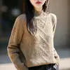 Nuevo estilo de otoño e invierno grueso de 7 puntos, hombro normal, tejido de ochos, 100% lana, cuello semi-alto, color liso, suéter de punto simple para mujer