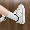 Tenis de plataforma gruesa para mujer, nueva colección primavera/otoño 2026, tenis blancos con diseño color block, zapatos casuales con cordones, que aumentan la altura, versátiles, modernos, zapatos para estudiantes