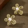 Aretes de Perla de Agua Dulce Natural con Tallado Hueco, Brillantes, con Pedrería de Circonita, Estilo Hada, Temperamento Suave Francés, Arete de Alto Nivel