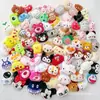Muñecos de Peluche de Dibujos Animados Lindos Set Mixto Juguetes para Niños Accesorios Colgantes Empaque Regalos Creativos Sin Apertura en la Parte Trasera