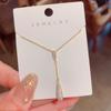 Collar de gota de agua con diseño de nicho de moda japonesa y coreana para mujer, cadena de clavícula distintiva de celebridades de Internet, accesorios de lujo ligeros y fáciles de combinar para mujer.