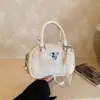 Bolsas Pequenas da Moda deste Ano para Mulheres, Novos Modelos 2026, Bolsas Transversais Versáteis e Exquisitas, Bolsas de Mão Estilo Almofada Fashion e Super Populares