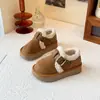 Zapatos de Felpa de Algodón con Estampado de Leopardo Elegantes y de Moda para Niñas 2025 Invierno Nuevas Botas de Nieve Peludas con Suela Gruesa para Niños