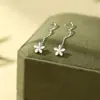Brincos de Flor de Ameixa de Prata Pura S999 para Mulheres, Estilo Nicho, Brincos Florais Versáteis, Luxo Leve, Estilo Simples, Brincos de Moda em Prata Pura