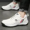 Zapatos Deportivos para Hombre 2026 Nuevo Estilo Otoño Invierno Tendencia Coreana Zapatos de Papá Caña Baja Suela Gruesa Zapatos Blancos Suela Suave Zapatos Casuales Hombre
