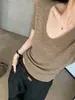 Camiseta de punto de manga corta con cuello en U estilo Old Money para mujer, Verano 2026, Top casual de alta gama ajustado con hombros normales
