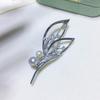 Broche de otoño con nuevo temperamento de agua de mar, con muchas flores de cáñamo y perlas, para traje de cheongsam