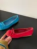 Sapatos de Salto Baixo Estilo Francês Primavera 2026 Novos Sapatos Femininos Mary Jane Planos com Laço Sapatilhas Mocassins de Solado Macio