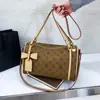 Bolso Boston de Lujo Ligero de Moda para Mujer 2026 Nuevo Modelo Bolso de Hombro Vintage de Gama Alta Bolso de Hombro Casual para Viajes Cotidianos Moderno