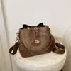 2026 Nuevo Bolso de Mano de Gran Capacidad Bolso Cubo Clásico Retro Vintage Lujo Ligero Simple Versátil Bolso de Hombro Cruzado