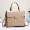 Bolsos Transfronterizos 2024 Primavera Nuevo Elegante Moda Bolso Repujado Bolso de Mujer Alta Calidad Bolso de Hombro Único Bolso Cruzado