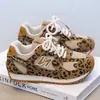 Zapatos casuales de moda y versátiles para niñas, colección primavera/otoño 2026, tenis de malla transpirable para niños, zapatos deportivos de suela suave para niños mayores