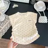 Camiseta Feminina 2026 Verão Novo Estilo Manga Curta para Crianças Pequenas, Gola Redonda Bolinhas Doce Top Roupa da Moda