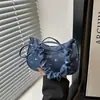 Bolsa de axila versátil em jeans para mulheres, novo estilo 2026, bolsa da moda para meninas, bolsa de ombro plissada para o dia a dia