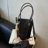 Bolsas de Alta Gama Transfronterizas de Nicho para Mujer, Bolsos Cruzados Versátiles de Nueva Moda 2025, Bolsos Tipo Cubo Portátiles de Estilo Coreano para Mujer