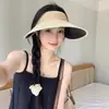 Nuevo sombrero de sol de ala ancha y copa abierta para mujer, sombrero de paja con recubrimiento negro de verano que hace que la cara se vea más pequeña, sombrero de sol versátil para salidas