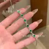 Venta al por mayor de fábrica pequeño rojo departamento material natural peligroso yang verde diseño prismático pulsera de jade s925 plata incrustada pequeño fresco mujeres