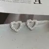 Venta directa del fabricante: Aretes Huecos en Forma de Corazón con Fragmentos de Plata, Aretes con Aguja de Plata S925, Diseño de Nicho, Artículo Popular Exquisito al por Mayor