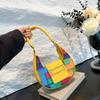 Bolso popular de este año para mujer, nuevo y sencillo bolso de mano de verano 2024 para mujer, bolso de hombro tipo dumpling de moda a la moda.