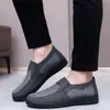 Tênis Slip-on de Malha Estilo "Dad Shoes" Masculino com Recortes, Respirável, Leve, Solado Macio, Tênis para Caminhada para Meia-idade e Idosos, Fonte Direta