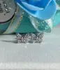 Pendiente de oreja con forma de mariposa y circonita, con forma de uña de hueso, de acero de titanio, con tornillo de fondo plano, con taladro superbrillante, para mujer