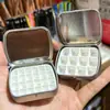 Caixa de lata mini paleta com tampa flip-top em estoque 12/24 cores caixa de lata para dispensar tinta aquarela DIY caixa de lata de folha de flandres