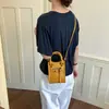 Yuezhi 2026 Verano Nueva Moda Simple Moderna Bolso de Motocicleta para Chicas con Estilo, Bolso de Mano Cruzado de Hombro Único de Gran Capacidad para Mujeres