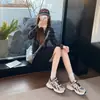 Zapatos Retro de Papá para Mujer Verano 2025 Nuevos de Suela Gruesa de Plataforma Versátiles para Mostrar el Pie Pequeños Ligeros Deportivos Casuales