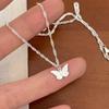 Collar de mariposa japonés y coreano para mujer, estilo nicho, viento frío, para viajes de celebridades de Internet, cadena de clavícula simple y elegante, otoño e invierno, nuevo, venta al por mayor, de moda.