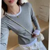 Camiseta Color Block Redonda Estilo Americano Falsa Dupla Peça Ombro Normal para Mulheres, Top Versátil Estiloso, Camisa Base Slim-Fit