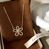 Colar de Flor de Zircônia Estilo Coreano Simples e Requintado Nicho Versátil Design Flor de Zircônia Personalizado Elegante Acessível Luxo Colar de Alta Qualidade
