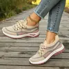 Sapatos femininos, tênis esportivos de tamanho grande para exportação, sapatos casuais de malha respirável, tênis de corrida femininos confortáveis com cadarço
