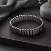 Pulsera Curva Negra de Piedra Biliar para Hombre, Personalizada, Sencilla, Lujo Ligero, Sensación de Alta Gama, Accesorio Versátil de Moda para Mujer