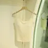 Camisola Básica sin Costuras Espalda en U con Copas Integradas para Mujer, Temporada Primavera/Verano 2026, Adecuada para Usar como Prenda Exterior