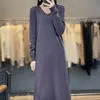 Vestido Largo Bordado Vintage 2026 Otoño e Invierno Nuevo Estilo 100% Lana Cuello en V Adelgazante y Favorecedor para la Figura Vestido Largo de Punto para Mujer