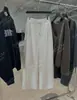 Recomendación PrincipalYuran 26 Estilo Nuevo Primavera Temprana Pantalones Casuales de Pierna Ancha con Pliegues Dobles, Corte de Precisión, Textura de Lana Cepillada, Curvos