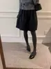 Falda de Lana con Lunares Bud de Otoño e Invierno 2025 de Estilo Atmosférico Cintura Alta Estilo Coreano Adelgazante Falda Gris para Personas Bajas