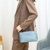 Bolsa Pequena Quadrada de Ombro Único em Couro Bovino de Camada Superior, Nova Bolsa Feminina de Couro Genuíno Primavera/Verão 2026, Bolsa de Mão e Bolsa Transversal Casuais 7799