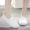 Zapatos de Enfermera Blancos Zapatos de Tela Old Beijing 2025 Nuevos Zapatos Versátiles de Belleza Primavera y Otoño Suela Suave Antideslizantes Zapatos Blancos para Mujer