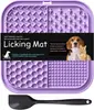 Tapete Lick para Cães e Gatos com Ventosas, Pacote com 1 Unidade Quadrado Alimentador Lento para Cães Tapete Lick para Alívio de Ansiedade e Tédio, Brinquedos para Cães para Mantê-los Ocupados, Tapete para Treinamento de Banho e Higiene de Animais de Estimação 7.8 * 7.8 polegadas