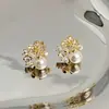 Brincos Fofos e Delicados, Brincos de Pérola de Água Doce Estilo Ins, Brincos Simples e de Nicho Novo Estilo, Joias Femininas no Atacado