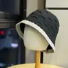 Chapéu de Pescador Respirável Vazado Estilo Japonês Feminino 2026, Novo Chapéu Bucket Casual Versátil Outono/Inverno, Boné para Afinar o Rosto