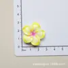 Acessórios de resina DIY flor de cinco pétalas bicolor flor de ovo caixa de armazenamento de ovos sapatos com furo pingente de chaveiro decorativo material