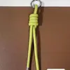 Llavero de cordón de cuero PU transfronterizo, colgante versátil para bolso, accesorios de decoración para botellas de agua y muñecas DIY, llaveros al por mayor