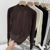 El suéter de punto con cuello medio es súper elegante y se ve genial como capa interior para mujer.. Tiene un diseño único, elegante y adelgazante para el otoño e invierno de 2026