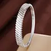 Suministro Exclusivo Transfronterizo de Pulseras Populares con Patrón Diagonal Texturizado Minimalista, Modernas y Versátiles, Pulseras de Cobre Puro Estilo Fresco, Venta Directa del Fabricante