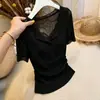 Top de punto negro con escote en V, patchwork de encaje, manga corta, estilo Pure Desire, diseño delgado de verano, corte ajustado, favorecedor, hombro normal