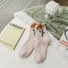 Meias de veludo coral femininas meias de veludo de carpete transfronteiriças meias de veludo de inverno espessadas meias de pelúcia para dormir no chão meio veludo