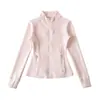 Exportación al por mayor Ropa de mujer 2025 Otoño e Invierno Estilo Europeo y Americano Cuello alto Manga larga Polar Polar Ajustado Chaqueta de alta gama Ins