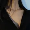 Collar de Trébol de Cuatro Hojas Estilo Europeo y Americano para Mujer Cadena para Clavícula de Lujo Accesible Diseño de Nicho Joyería de Alta Gama Regalo Día de la Diosa 2023